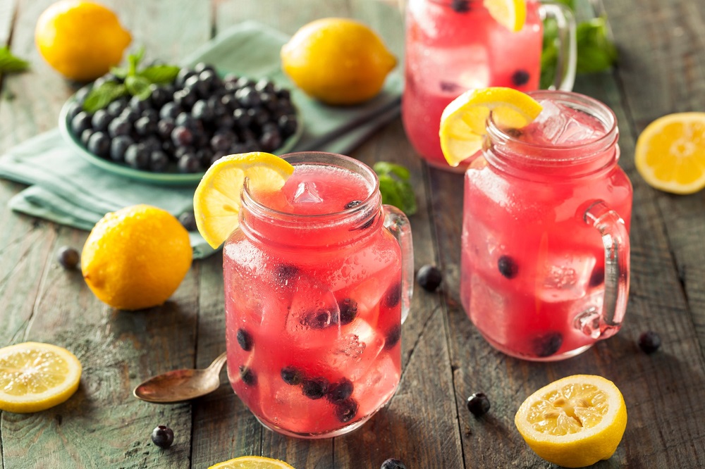 Berry Lemonade Mocktail Recipe | The Leaf